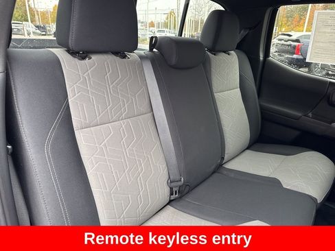 Certified 2022 Toyota Tacoma TRD Sport image 21