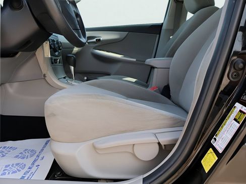Used 2011 Toyota Corolla LE FWD image 31