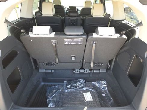 New 2026 Honda Odyssey Elite image 8
