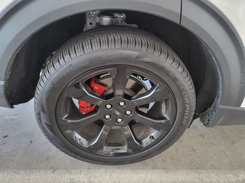 Used 2023 Ford Explorer ST w/ Equipment Group 401A AWD/4WD image 34
