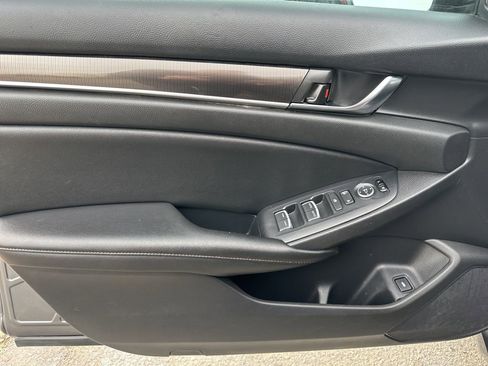 Used 2020 Honda Accord Sport image 18