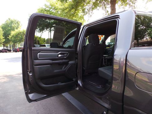 Used 2021 RAM 1500 Big Horn AWD/4WD image 36