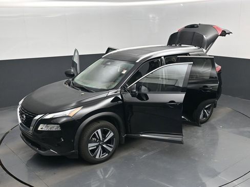 Used 2023 Nissan Rogue SL w/ SL Premium Package image 55