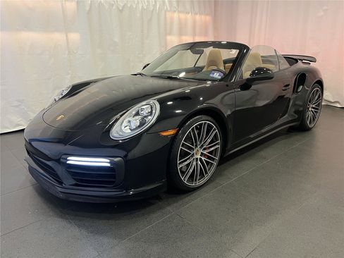 Certified 2019 Porsche 911 Turbo image 10