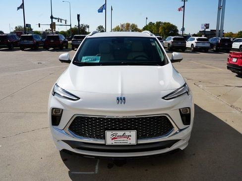 Used 2024 Buick Encore GX Avenir w/ Avenir Technology Package image 32