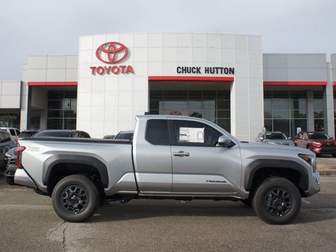 New 2026 Toyota Tacoma SR5 image 9