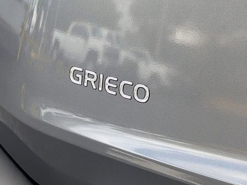 Used 2022 Nissan Rogue SV image 16