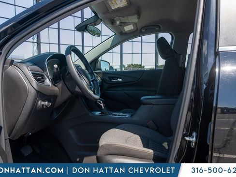 Used 2024 Chevrolet Equinox LT FWD image 3
