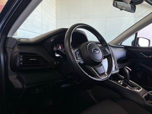 Used 2025 Subaru Outback Premium AWD/4WD image 12