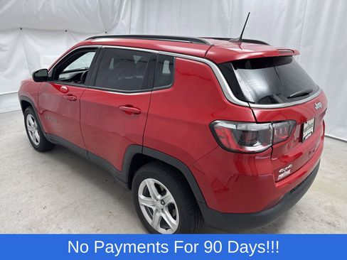 Used 2023 Jeep Compass Latitude AWD/4WD image 5