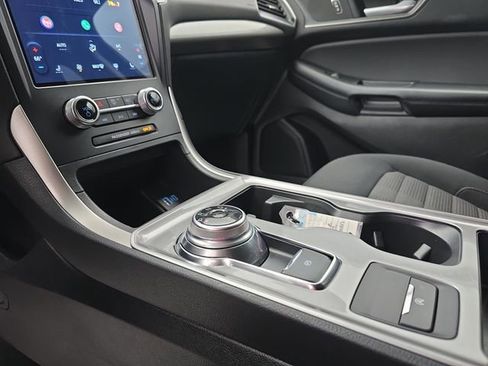 Used 2024 Ford Edge SEL image 36