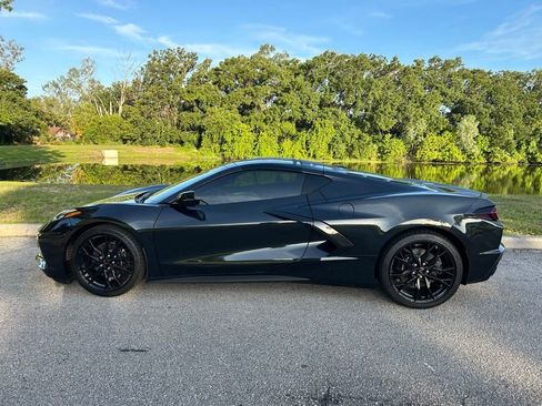 Used 2024 Chevrolet Corvette Stingray Preferred Cpe RWD image 3