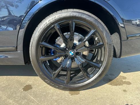 New 2026 BMW X7 xDrive40i w/ M Sport Package AWD/4WD image 8