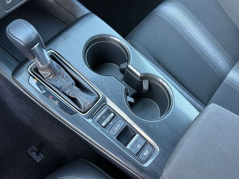 Used 2025 Honda Civic Sport image 41