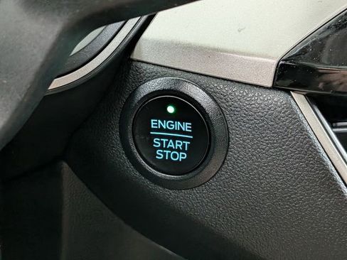 Certified 2022 Ford Escape SE w/ SE Sport Appearance Package AWD/4WD image 25