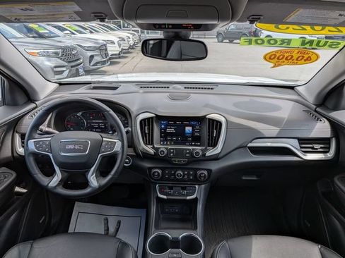 Used 2023 GMC Terrain SLT w/ Infotainment Package II AWD/4WD image 17