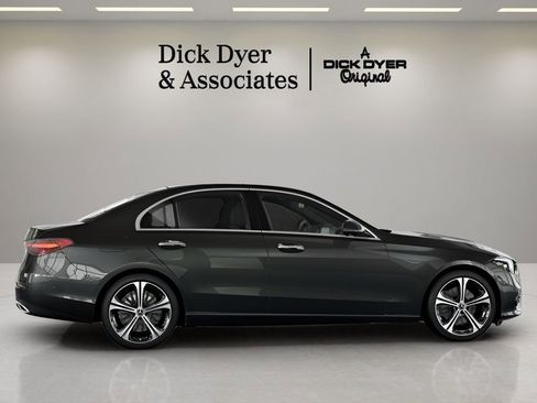 Used 2025 Mercedes-Benz C 300 Sedan image 6