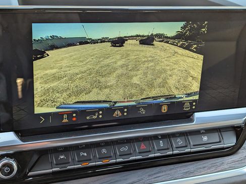 Used 2026 GMC Sierra 1500 SLT w/ SLT Premium Plus Package AWD/4WD image 24