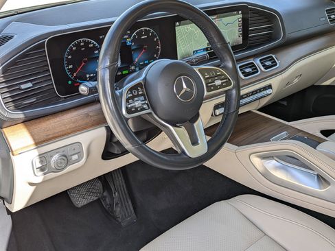 Used 2023 Mercedes-Benz GLS 450 4MATIC image 26