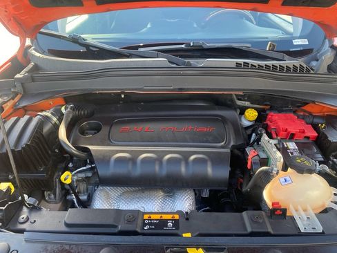 Used 2020 Jeep Renegade Altitude FWD image 13