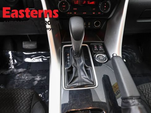 Used 2024 Mitsubishi Eclipse Cross AWD image 13