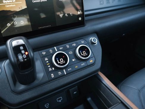 Used 2023 Land Rover Defender 110 X image 40