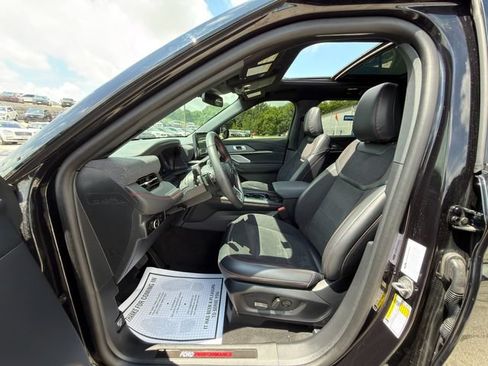 Used 2025 Ford Explorer ST w/ Sun And Sound Package AWD/4WD image 22