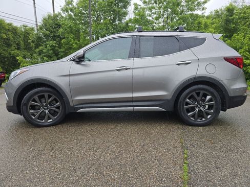 Used 2017 Hyundai Santa Fe Sport AWD/4WD image 16
