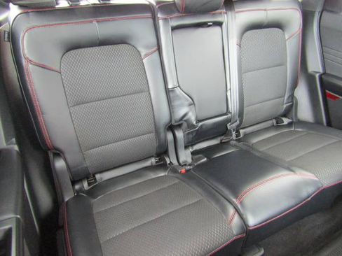 Used 2025 Ford Escape ST-Line Select AWD/4WD image 11