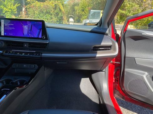 Used 2023 Toyota Prius Limited image 28