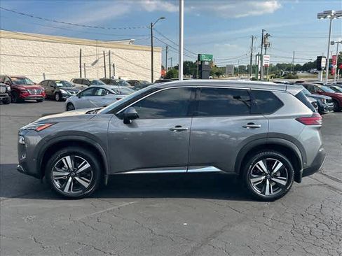 Used 2023 Nissan Rogue SL w/ SL Premium Package FWD image 7