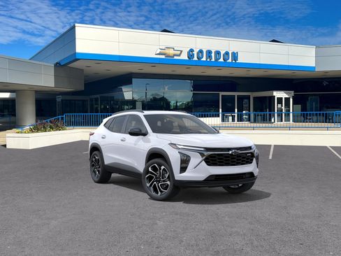 New 2026 Chevrolet Trax RS w/ Sunroof Package FWD image 1