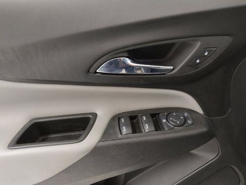 Used 2024 Chevrolet Equinox LS image 27