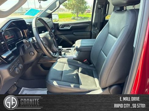 Used 2025 Chevrolet Silverado 1500 LTZ AWD/4WD image 9