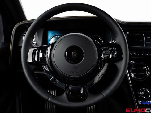 Used 2024 Rolls-Royce Cullinan image 29