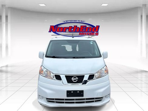 Used 2020 Nissan NV200 SV image 2