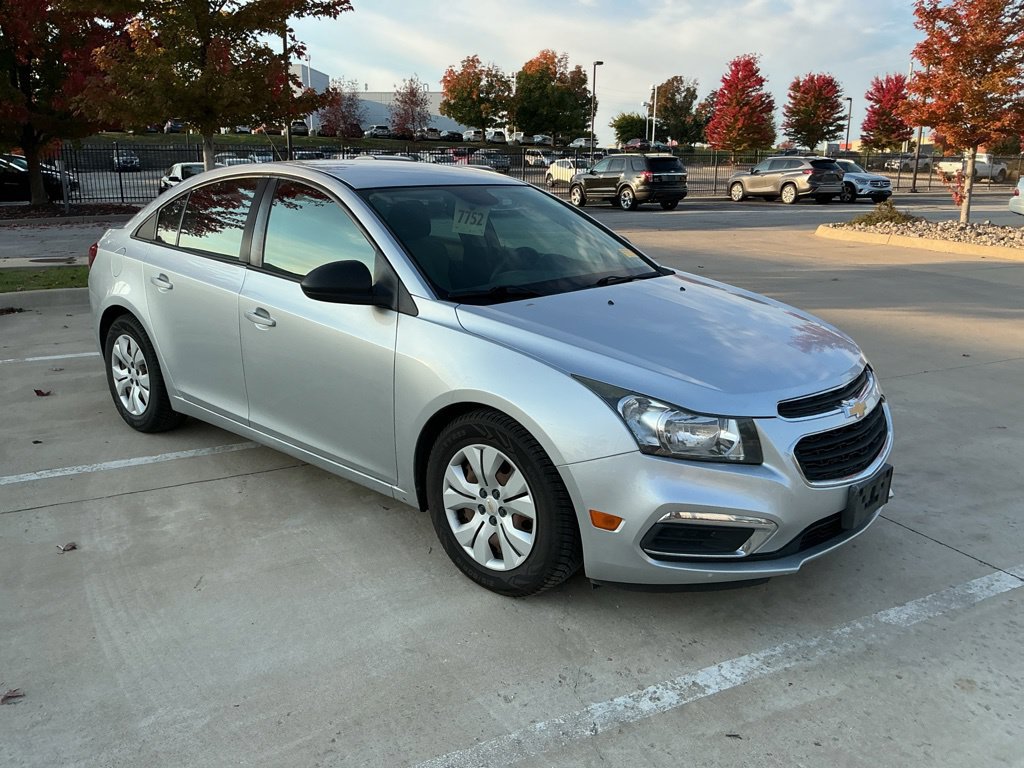 Used 2016 Chevrolet Cruze LS FWD image 12