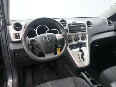 Used 2013 Toyota Matrix L image 12