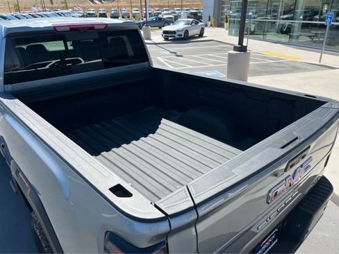 Used 2025 GMC Sierra 2500 AT4X AWD/4WD image 27