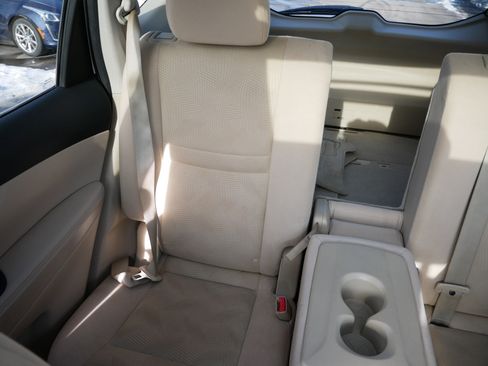 Used 2014 Nissan Rogue SV w/ SV Premium Package image 12