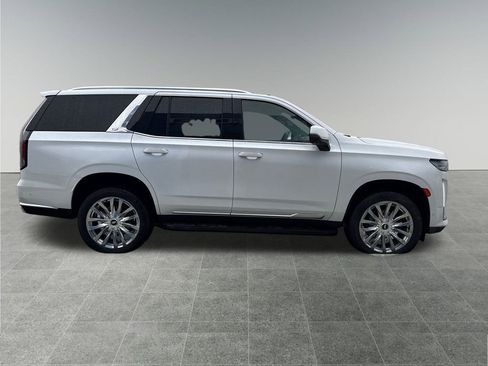 Used 2023 Cadillac Escalade Premium Luxury image 7