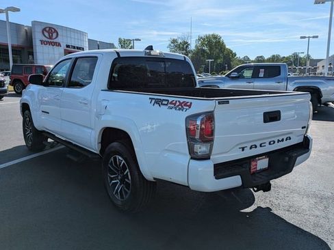 Used 2021 Toyota Tacoma TRD Sport AWD/4WD image 7
