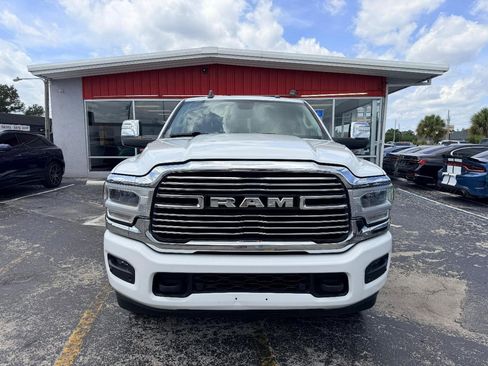 Used 2023 RAM 2500 Laramie AWD/4WD image 2