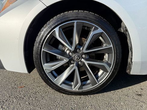 Used 2021 Toyota Corolla SE w/ SE Premium Package image 13