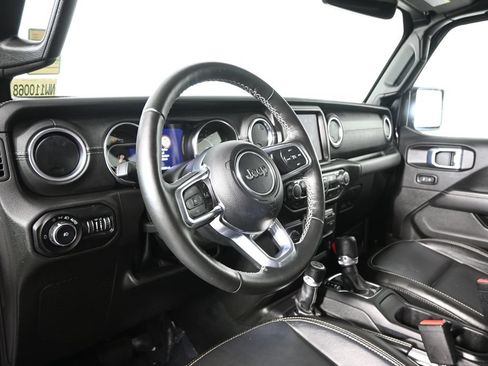 Used 2022 Jeep Wrangler Unlimited Sahara w/ Cold Weather Group AWD/4WD image 22