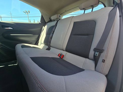Used 2020 Chevrolet Bolt LT FWD image 17