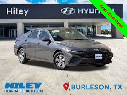 New 2026 Hyundai Elantra SE