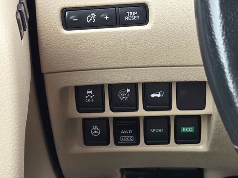 Used 2017 Nissan Rogue SL image 31