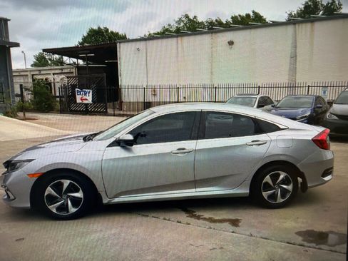 Used 2021 Honda Civic LX image 4