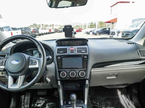 Used 2017 Subaru Forester 2.5i Limited image 13